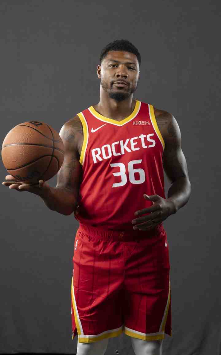 KD：斯玛特是真正的老将 他非常清楚自己的角色&就是为了服务队友